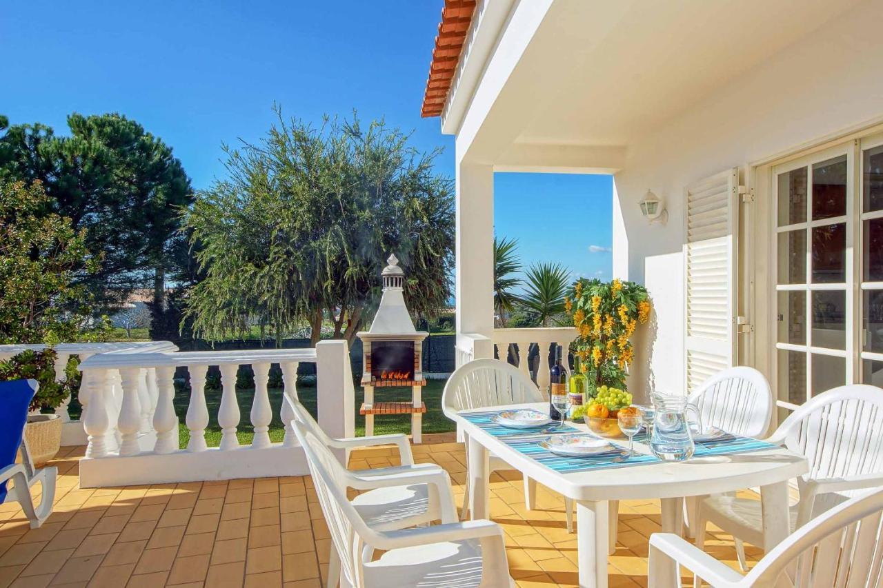 Villa Licinia Guia  Buitenkant foto